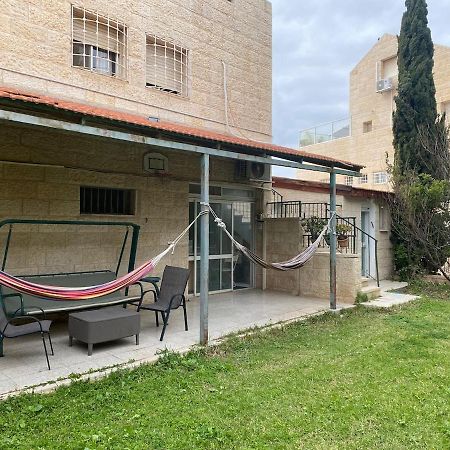 Ferienwohnung דירת גן מרווחת במיקום מעולה עם נטפליקס חינמי Ma'ale Adumim Exterior foto