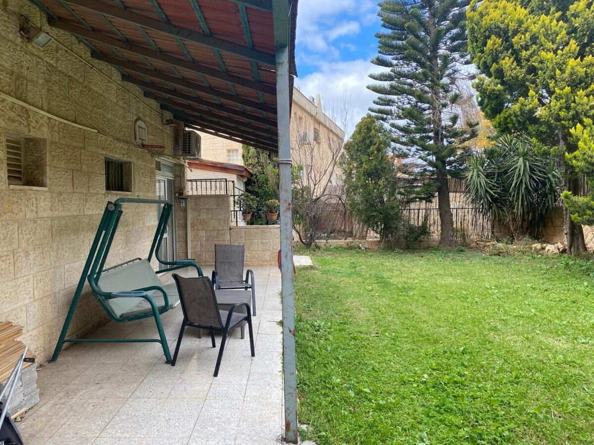 Ferienwohnung דירת גן מרווחת במיקום מעולה עם נטפליקס חינמי Ma'ale Adumim Exterior foto