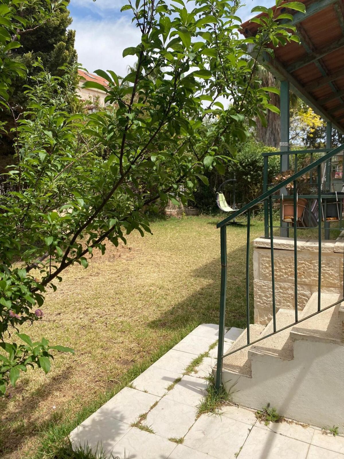 Ferienwohnung דירת גן מרווחת במיקום מעולה עם נטפליקס חינמי Ma'ale Adumim Exterior foto