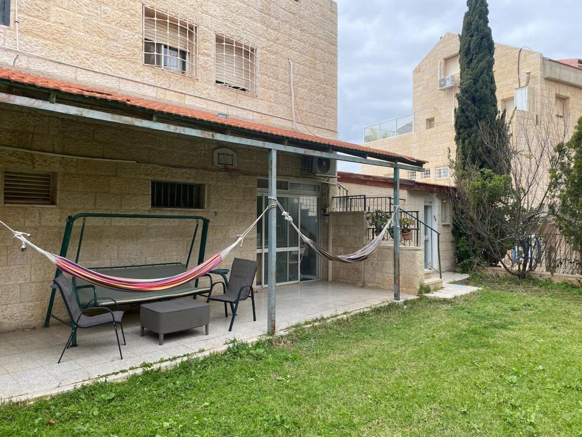 Ferienwohnung דירת גן מרווחת במיקום מעולה עם נטפליקס חינמי Ma'ale Adumim Exterior foto